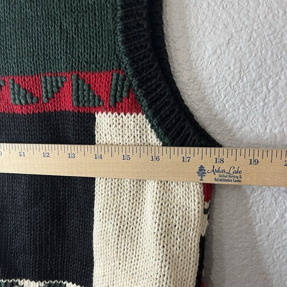 Vintage Mountain Lake Sweater Vest Floral Aztec Christmas Green Red Cottage Knit - Picture 10 of 12